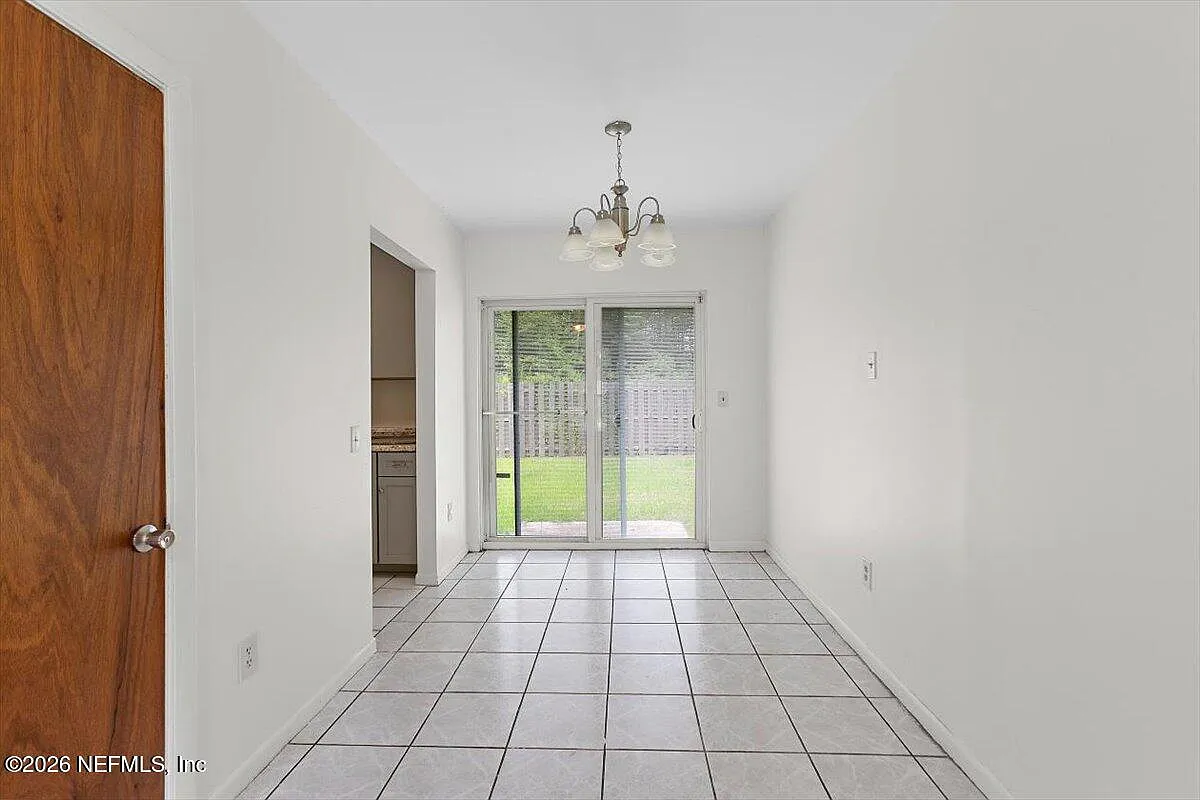 4 bed, 2.0 bath, 1440 sqft, $1,850 — Photo 4