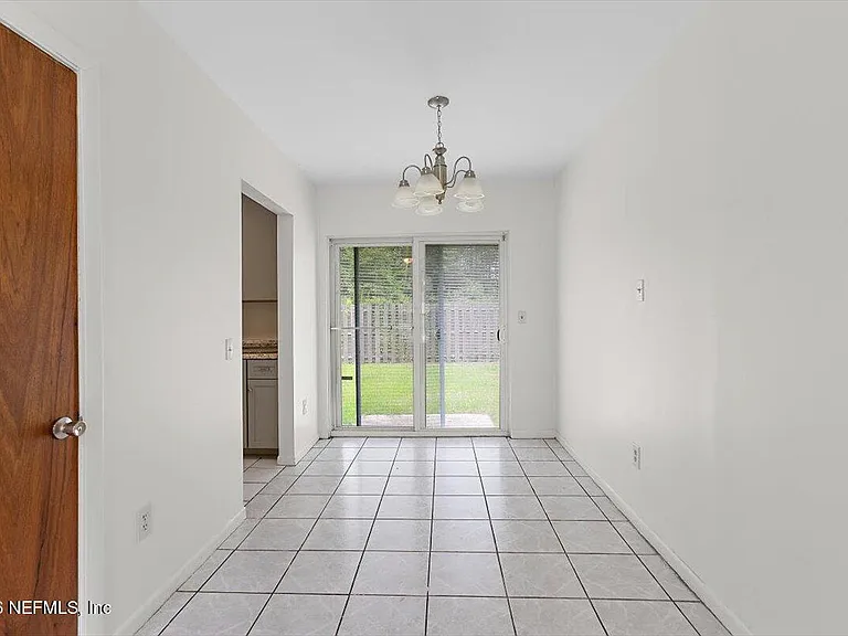 1512 Mar Vic Ln — Photo 4