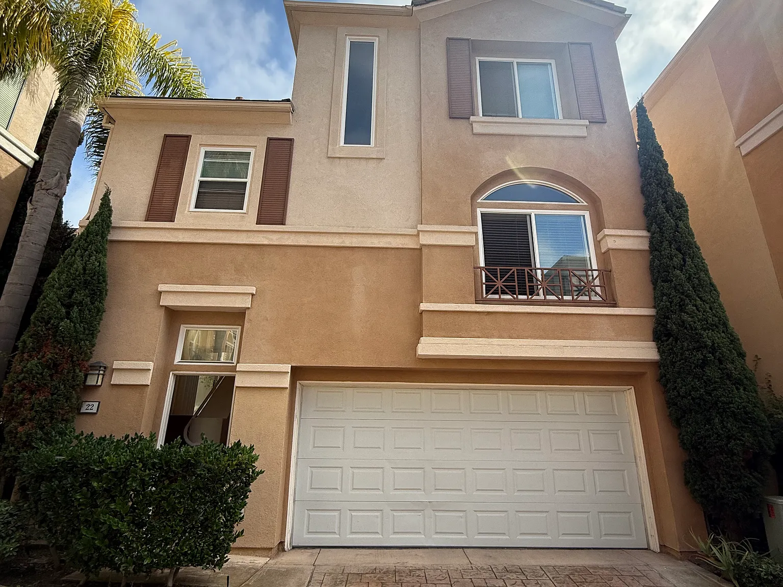 3 bed, 2.5 bath, 1535 sqft, $4,499 — Photo 3