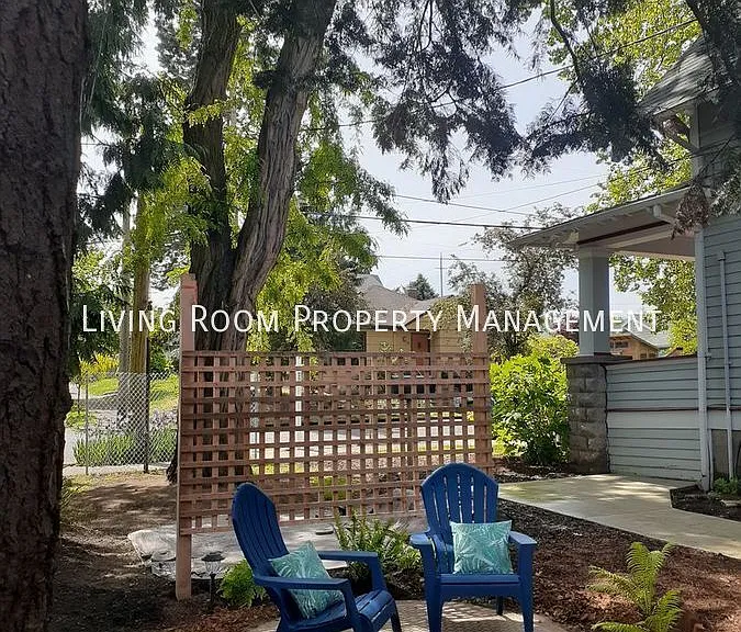 37 NE Morgan St #B — Photo 17