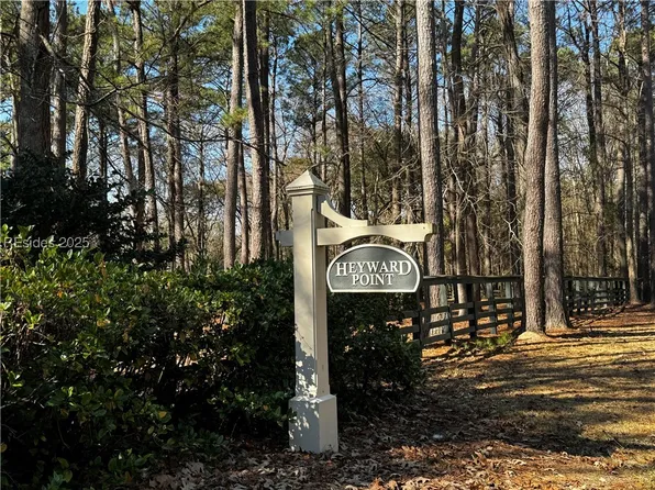 125 Heyward Point Rd, Okatie, SC 29909
