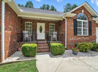 7288 Pine Ridge Dr, Denver, NC 28037
