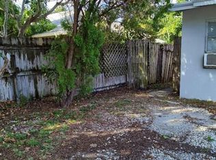 1905 Wheeler Rd #B, North Palm Beach, FL 33408