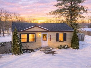 7536 Wilkie St, Taylor, MI