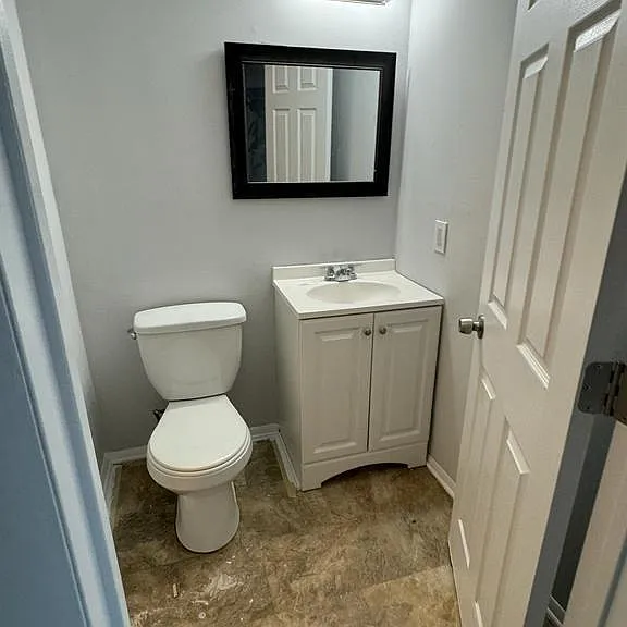 79 Lexington Blvd — Photo 12