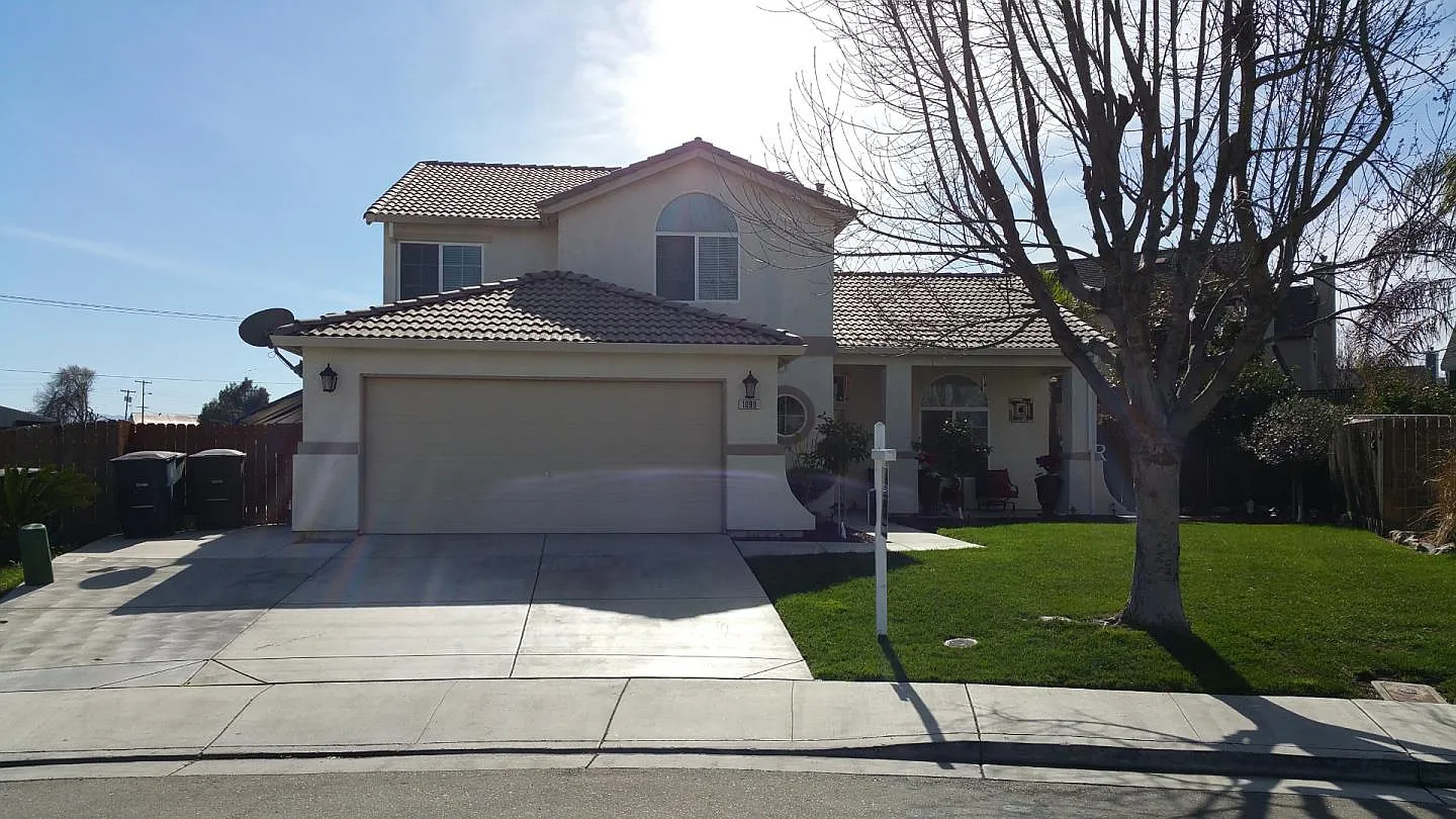1099 Roy Frerichs Ln photo 1