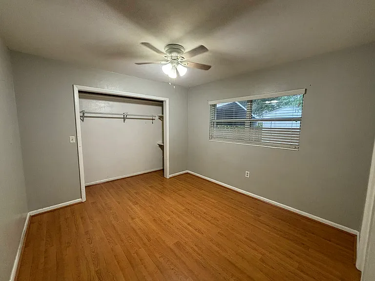 116 Holmes Pl — Photo 10