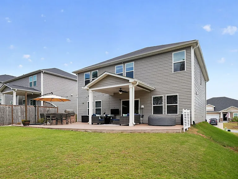 333 Pewter Cir — Photo 3