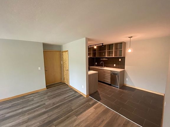4th image of 3720 Minnehaha Ave S #16