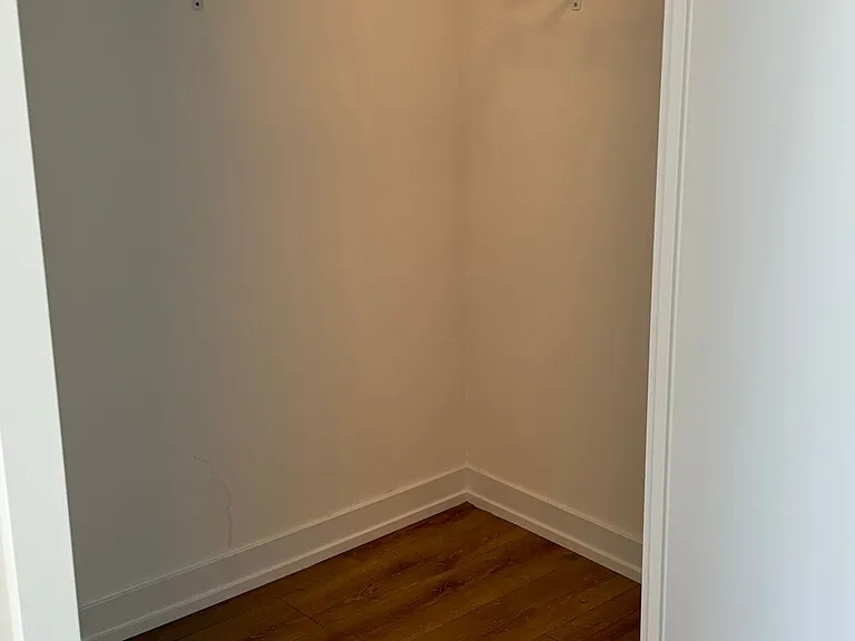 500 Dupont St #315 — Photo 14