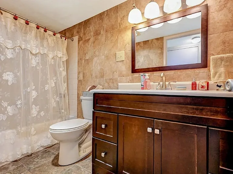 220 Linden St #807 — Photo 5