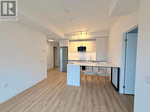 2nd image of 2485 Eglinton Ave W #816