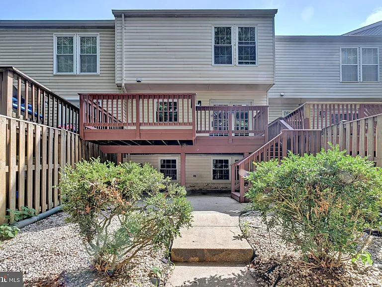 7836 Foxfarm Ln — Photo 11