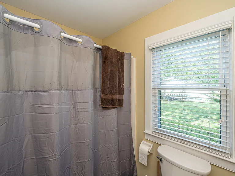 685 Folly Rd — Photo 23