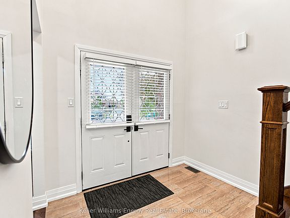 2nd image of 1014 Pinetree Ct