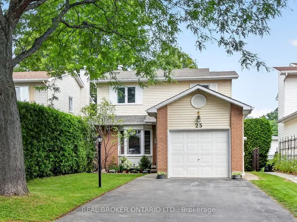 25 Moresby Dr, Ottawa, ON K2M 2E5