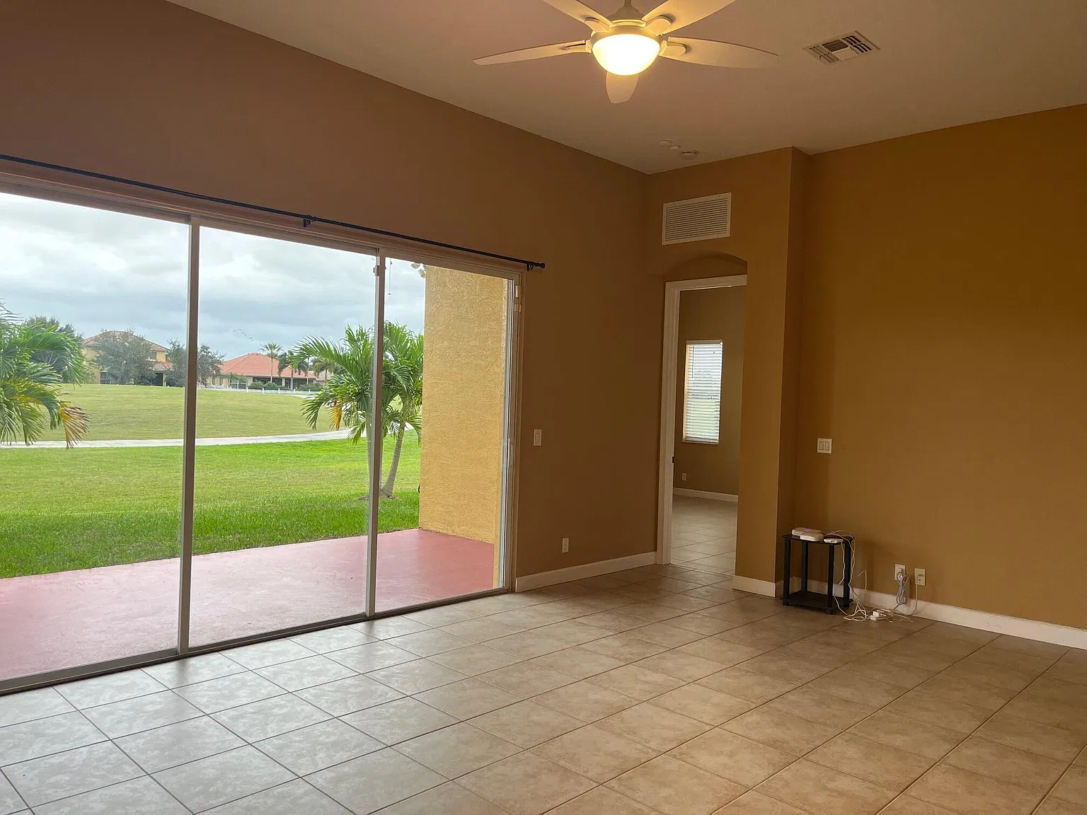 4 bed, 2.0 bath, 2054 sqft, $2,750 — Photo 4