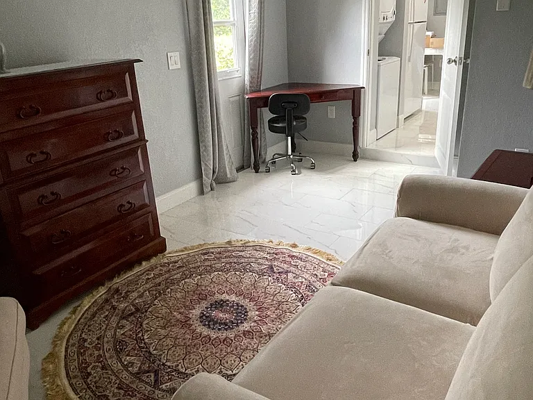 English Lake Dr — Photo 13