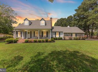 101 Lacy Ln, Bowling Green, VA 22427