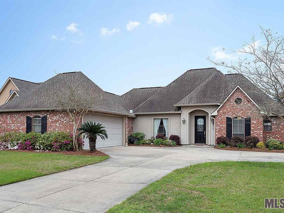 1st image of 10373 Crooked Creek Ln