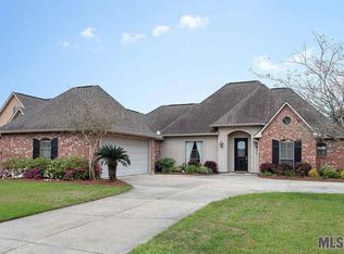 10373 Crooked Creek Ln, Denham Springs, LA 70726