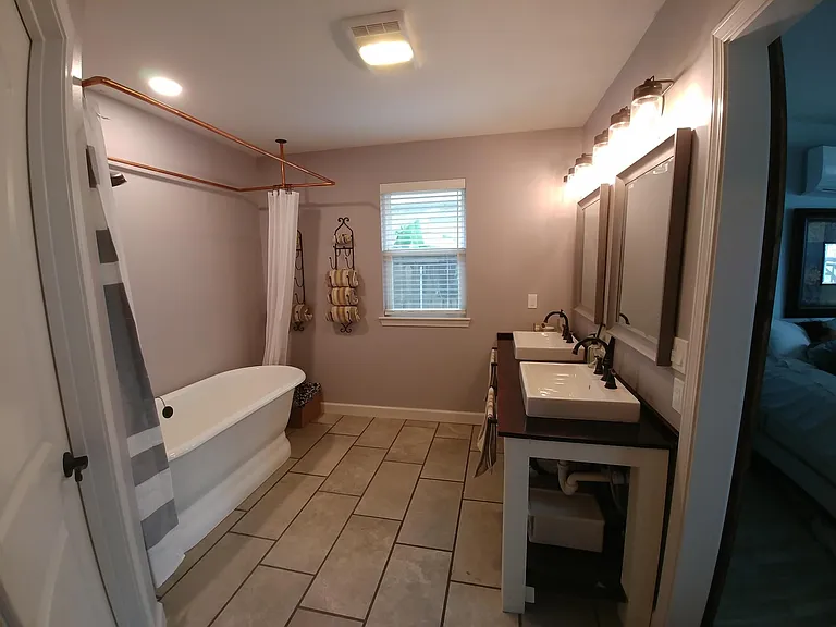 Master bathroom en suite