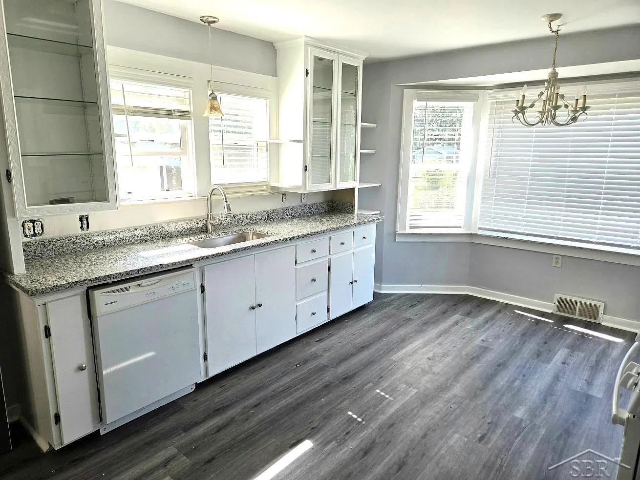 3 bed, 1117 sqft, $1,500 — Photo 4