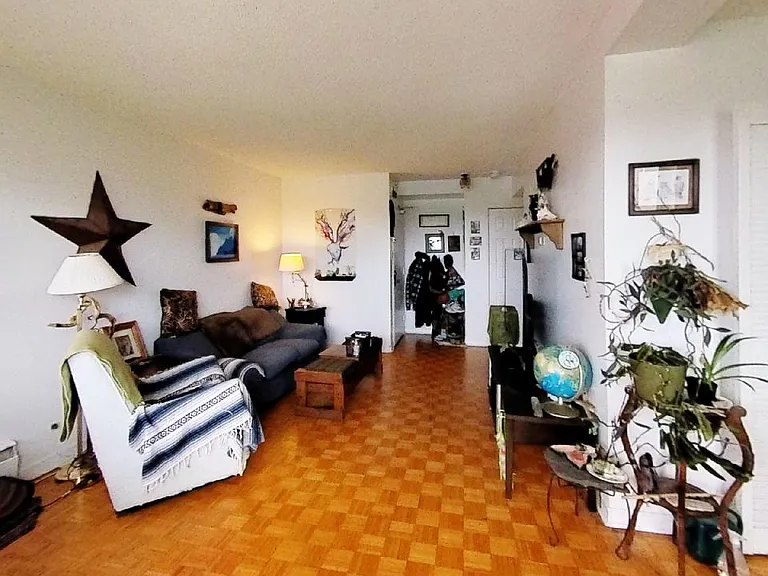 5713 Victoria Rd #507 — Photo 18