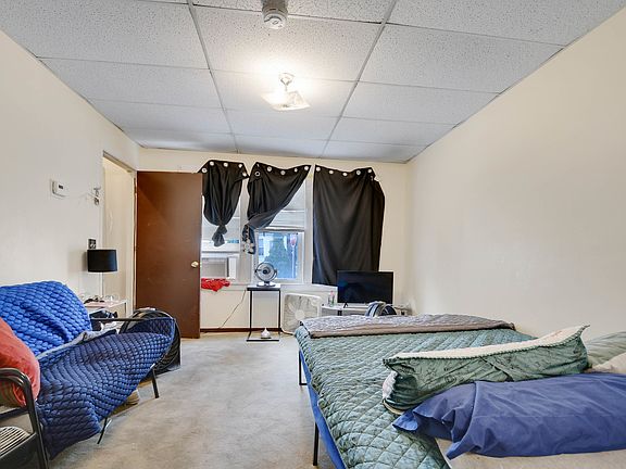 3rd image of 2858 W 38th Pl