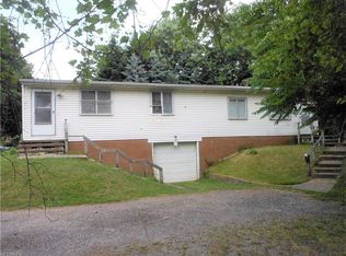 2471 & 2473 Gilbert St, Akron, OH 44314