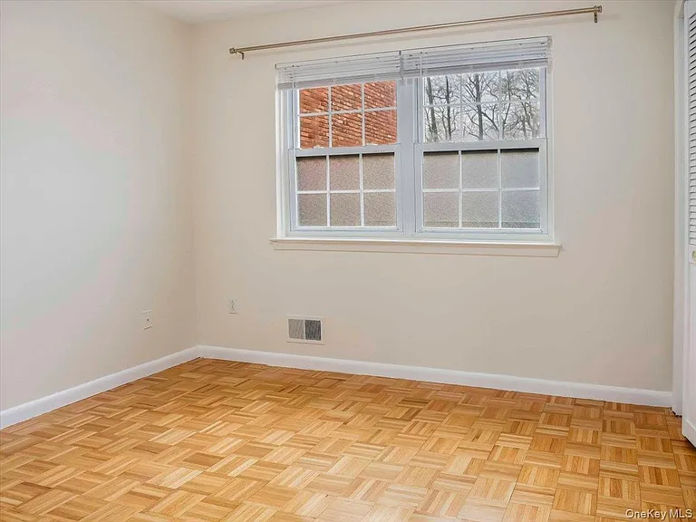 430 Somerset Dr #F — Photo 17