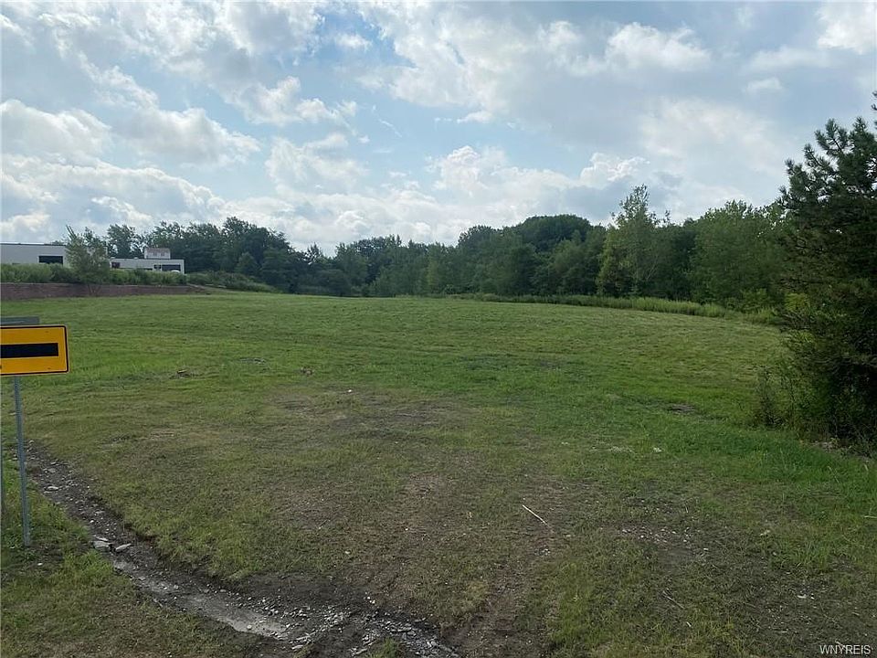 2nd image of 3538 California Rd