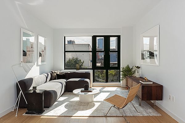 1st image of 171 Suffolk St #2K