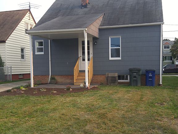 4th image of 6022 Northcliff Ave