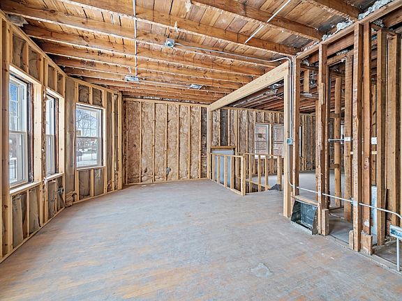 5th image of 7538 S Wolcott Ave