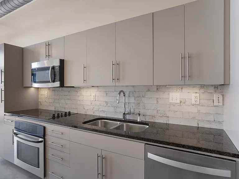 2235 E 6th St #315 — Photo 5