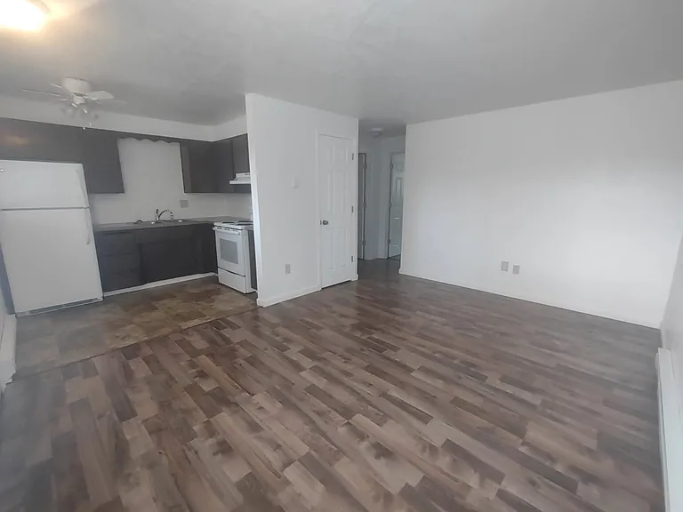 119 E Borah Ave — Photo 2
