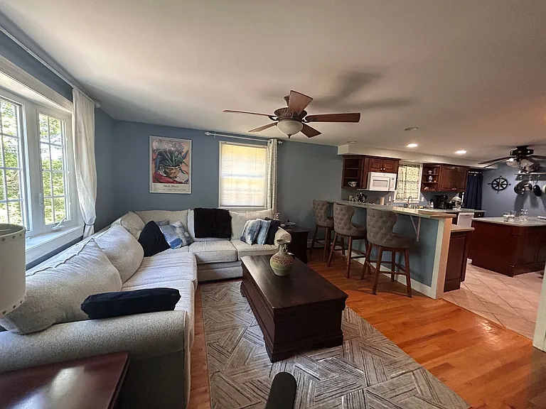 1 Castle Hill Rd — Photo 4