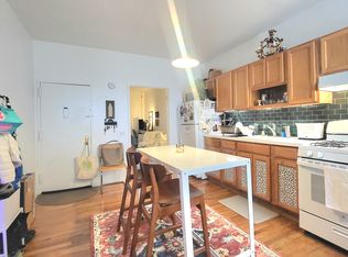 39 N Henry St APT 3L, Brooklyn, NY 11222