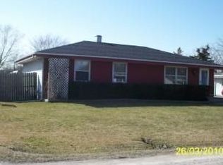 6736 Lone Elm Dr, Racine, WI 53402