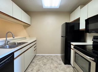 32 Plantation Dr APT 105, Vero Beach, FL 32966