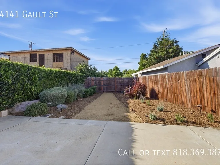 14141 Gault St — Photo 24