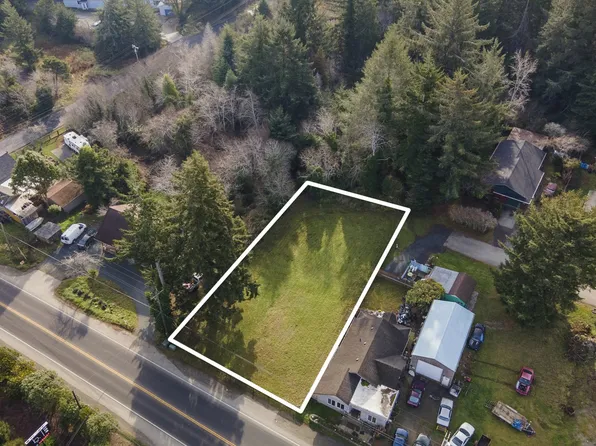 1168 2nd St SE, Bandon, OR 97411