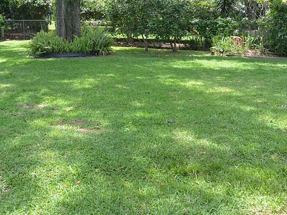 3rd image of 2005 Charnes Dr