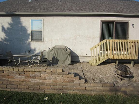 3rd image of 4739 Barnwood Dr