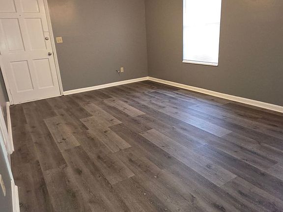 5th image of 1230 Kings Mountain Ct Unit A