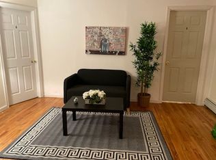 823 Saratoga Ave ROOM 2C, Brooklyn, NY 11212