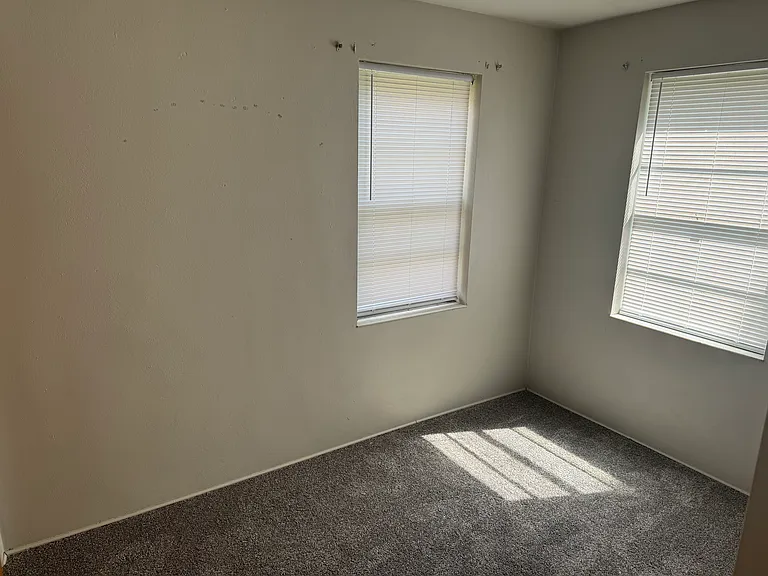 316 E Dunklin St #M — Photo 5