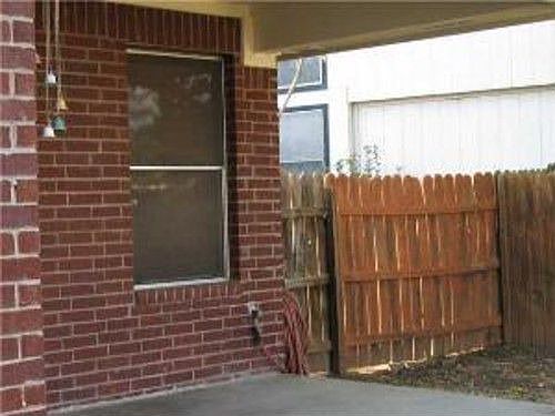 3rd image of 8153 Huddleston Ln