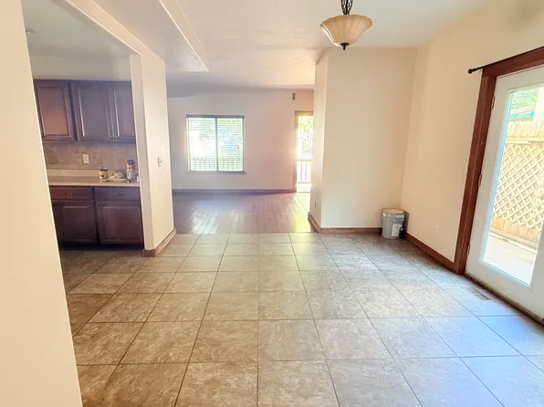 1305 S Norton Ave, Sioux Falls, SD 57105